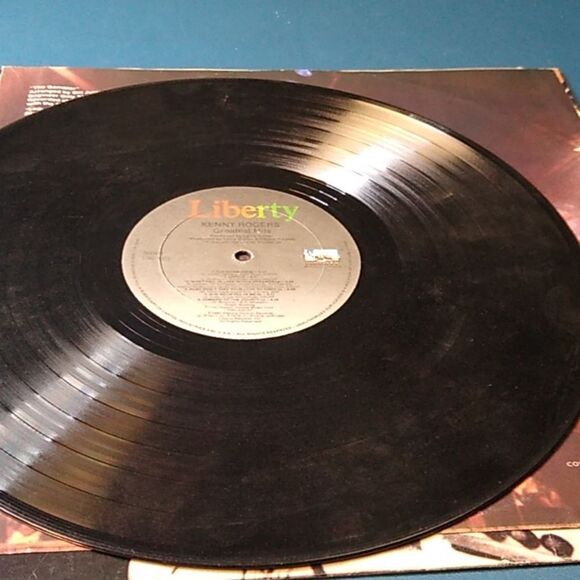 Kenny Rogers Greatest Hits Vinyl Record - Picture 6 of 9